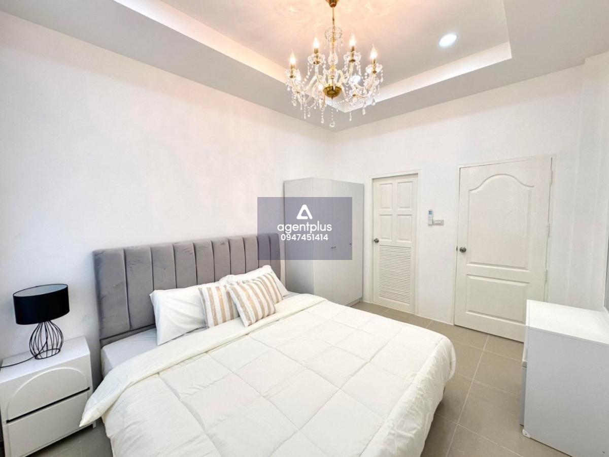 ขาย บ้านโชคชัยวิลเลจ7 เขาน้อยพัทยา ซอย1 มีสระว่ายน้ำในโครงการ ทำเลดีมาก