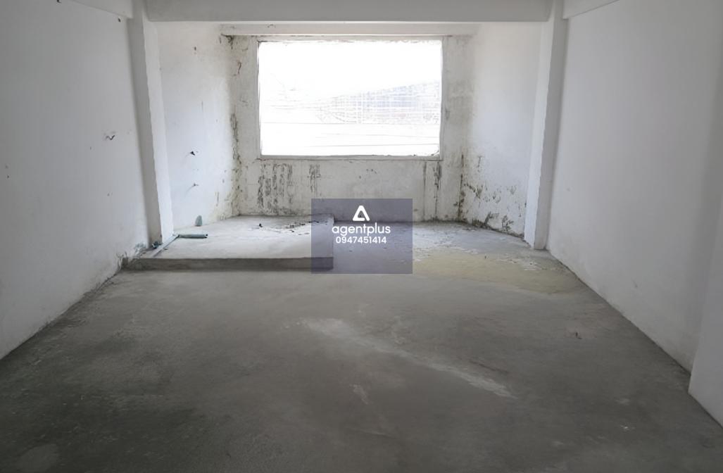 อาคารพาณิชย์ 3.5 ชั้น ทำเลดี รายล้อมด้วยแหล่งชุมชนและสถานศึกษา การคมนาคมสะดวก ใกล้ถนนสุขุมวิท (ทล.3) เดินทางเข้าออกง่าย พร้อมสาธารณูปโภคครบ เหมาะสำหรับอยู่อาศัยและทำธุรกิจ