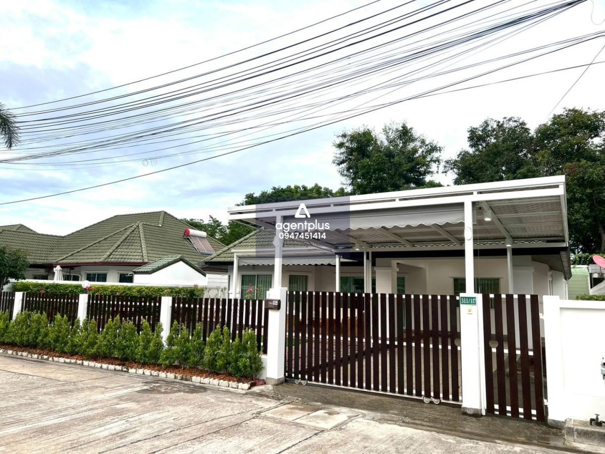 วิลล่าพร้อมเข้าอยู่ ในหมู่บ้านเงียบสงบ บรรยากาศดี เหมาะทั้งอยู่อาศัย & ปล่อยเช่า 