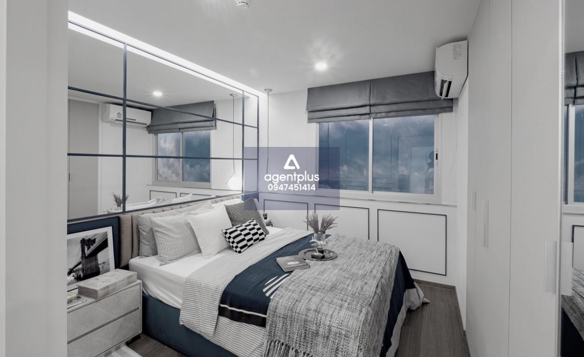 ขายด่วนคอนโด ลุมพินี คอนโดทาวน์ เอกชัย 48 คอนโดพร้อมอยู่ ใกล้ชุมชน เดินทางสะดวก เข้าออกได้หลายเส้นทาง เหมาะสำหรับพักอาศัยหรือปล่อยเช่า