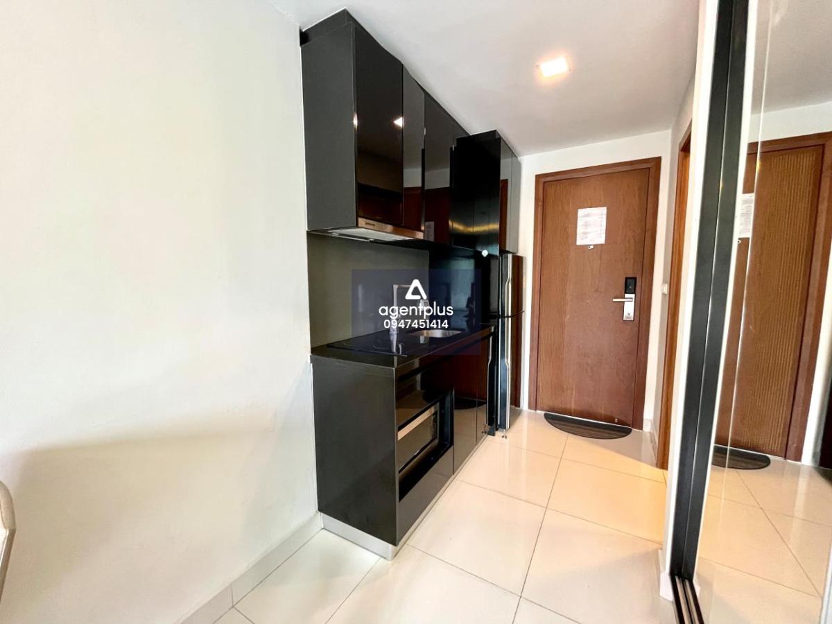 คลับ รอยัล คอนโดมิเนียม (สร้าง C) วงศ์อมาตย์