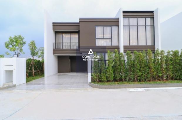  ไฮแลนด์ พาร์ค  พูลวิลล่า พัทยาหรูใจกลางพัทยา! สไตล์โมเดิร์น พร้อมสระว่ายน้ำส่วนตัว ใกล้สุขุมวิท