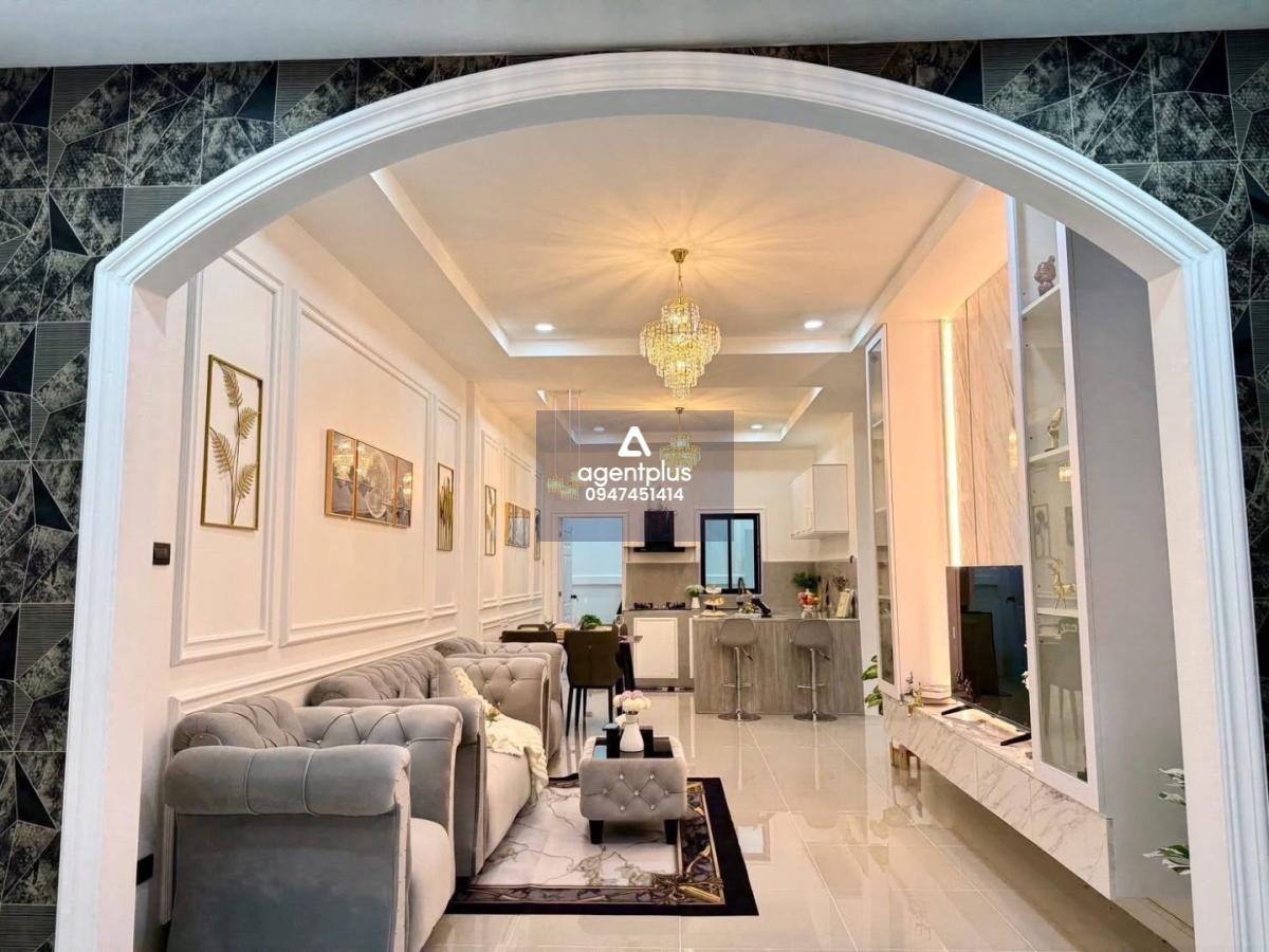ขายบ้านสไตล์โมเดิร์นตกแต่งพร้อมเข้าอยู่ พิกัดซอยบุญสัมพันธ์ หมู่บ้านคลาสสิกโฮม 2