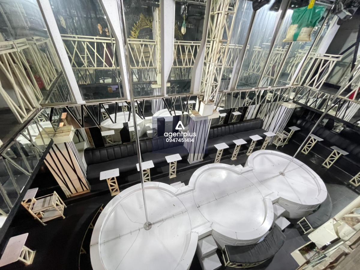 ให้เช่าทำกิจการบาร์อาโกโก้ – ทำเลทอง Walking Street พัทยา