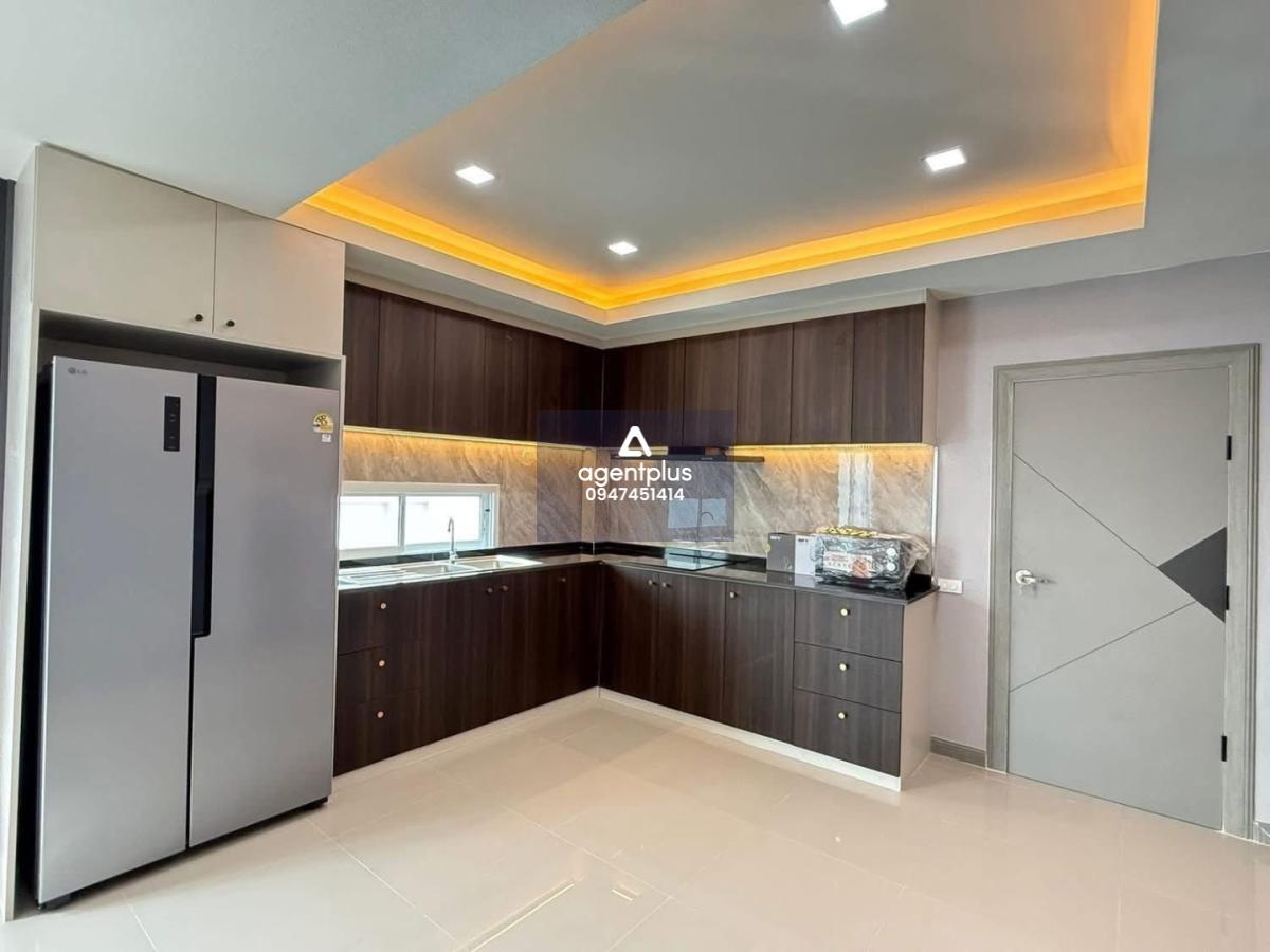 ขายบ้านพูลวิลล่า Hanssa Paradise Hill ใกล้หาดจอมเทียนเพียง 3 กิโลเมตร สามารถทำรายวันได้ โครงการไพรเวท พัทยา