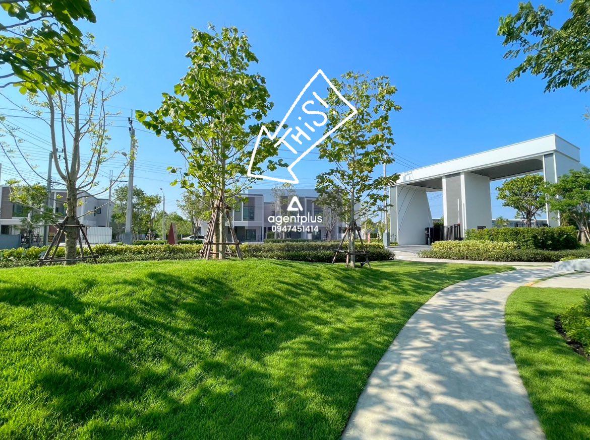 ให้เช่าทาวน์โฮมโครงการ PLENO สุขุมวิท - บางนา 3 ยูนิตพิเศษ หน้าสุดโครงการวิวหน้าสวน กรุงเทพฯ