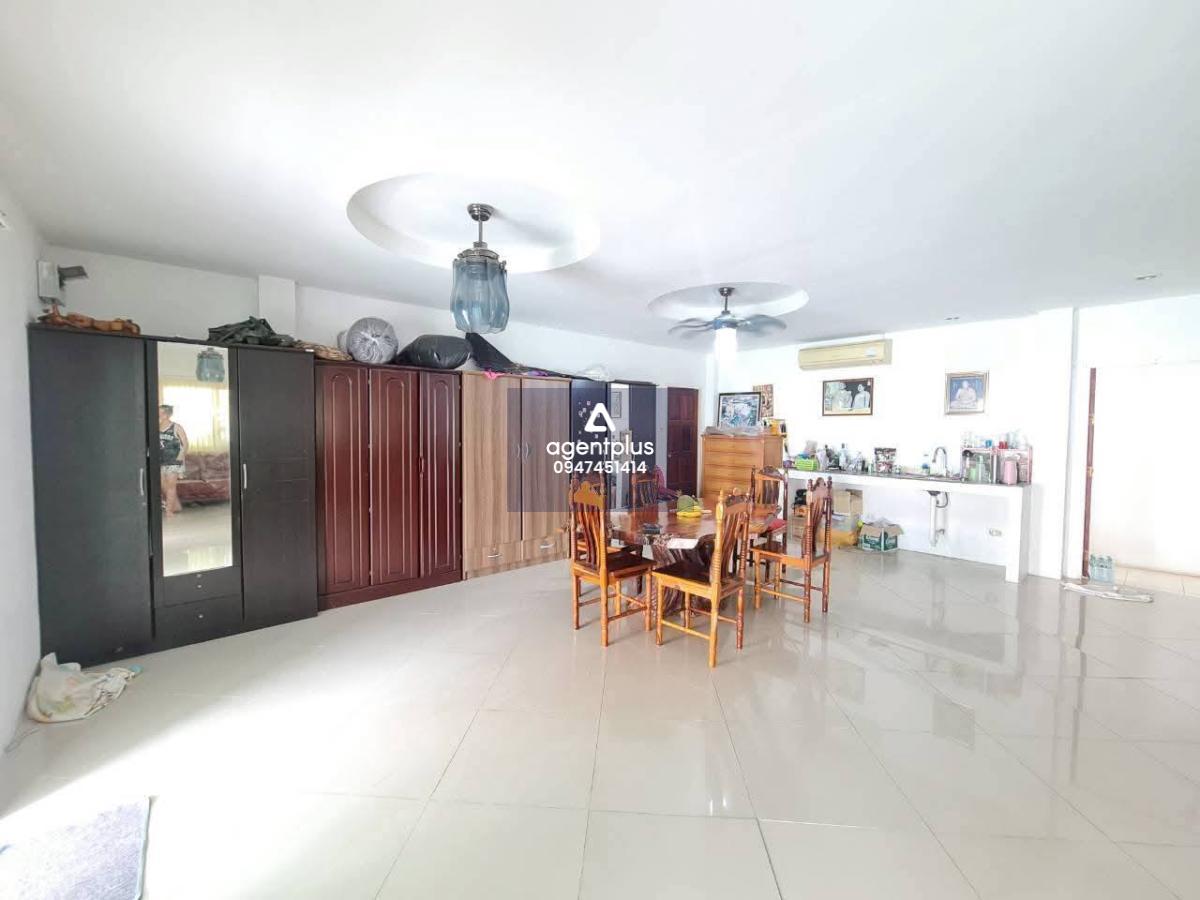 ขายอพาร์ทเม้นท์ใกล้ทะเล 200 เมตร เดินไปชายหาดได้ พิกัดชายหาดบางเสร่ 