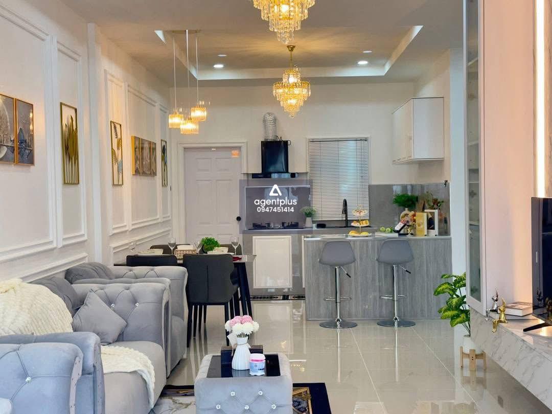 ขายบ้านในหมู่บ้าน ซอยบุญสัมพันธ์11พัทยา 3ห้องนอน