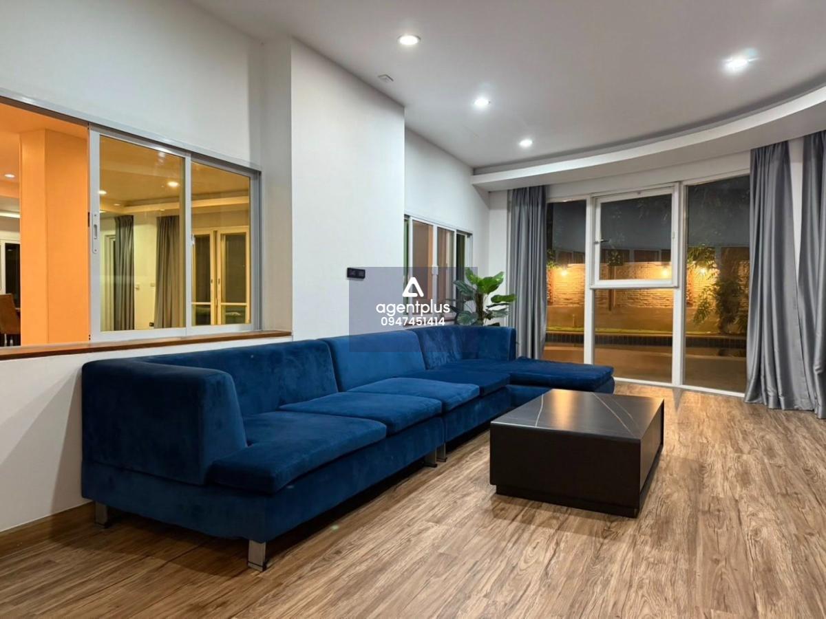 ขาย / เช่า บ้านหรู 3 ชั้น – ซอยทุ่งกลมตาลหมัน