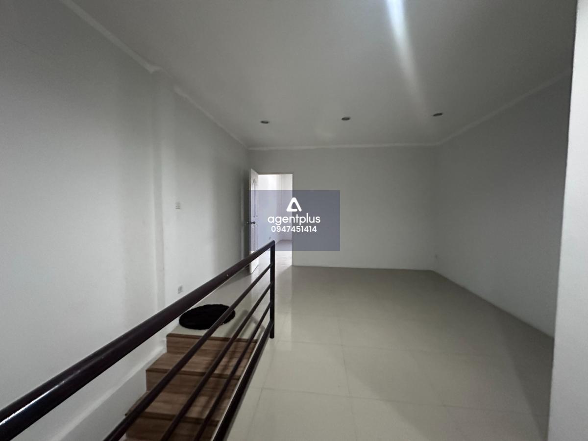 าคารพาณิชย์ทำเลศักยภาพ ในซอยห้วยใหญ่ พร้อมให้คุณเริ่มต้นธุรกิจหรืออยู่อาศัยได้ทันที