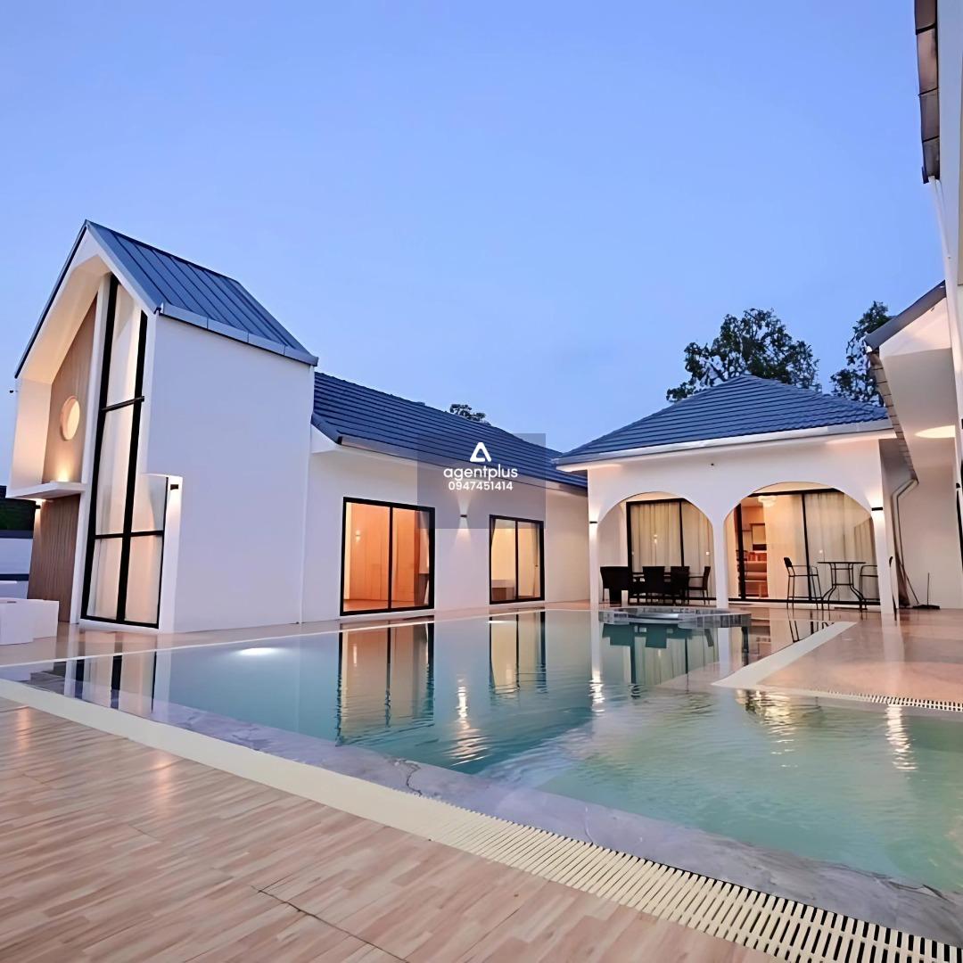 *ขายด่วนบ้านพูลวิลล่า พร้อมสระว่ายน้ำส่วนตัว ตรงข้ามสนามกอล์ฟฟินิกซ์ พัทยา