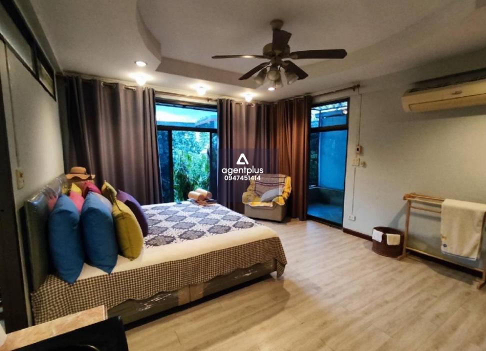 ขาย/เช่า บ้านสุขุมวิท  ติดรถไฟฟ้า​ BTS (สุขุมวิท ซอย 68)  ทาวเฮ้าส์ 2 ชั้น น่าอยู่ทำเลดีมากๆ​ ศักยภาพด้านทำเล​ สะดวกสบายเรื่องการเดินทาง​ สามารถทำเป็นออฟฟิสได้สบาย