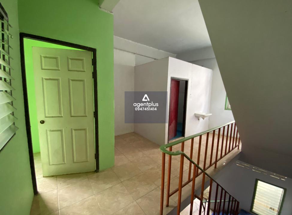 อาคารพาณิชย์ 2 ชั้น ทำเลดี ใกล้ถนนราษฎร์บำรุง ซอย 11 เดินทางสะดวก