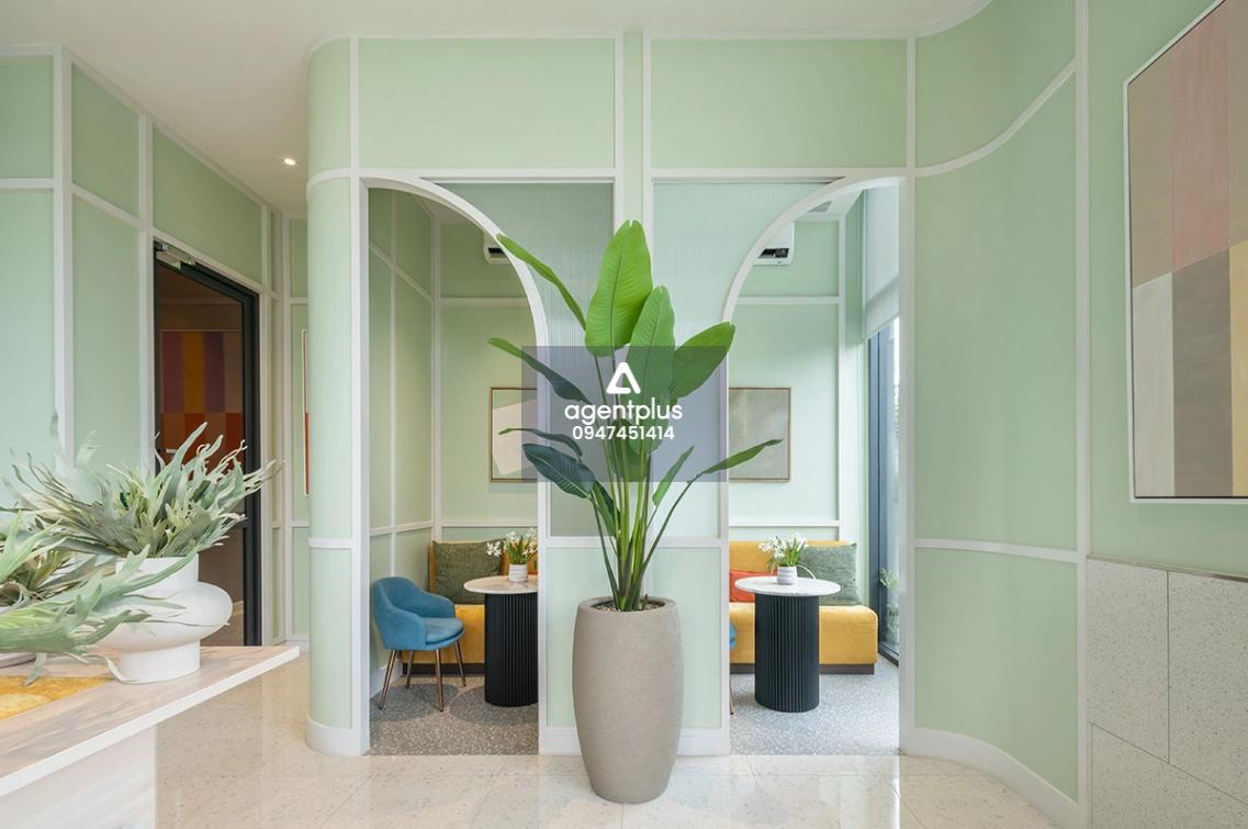 คอนโดสไตล์ Modern Lanna ที่ผสานวัฒนธรรมท้องถิ่น  ให้เข้ากับการใช้ชีวิตของคนรุ่นใหม่  กับทั้งฟังก์ชันภายในห้อง  และพื้นที่ส่วนกลางที่ครบครันลงตัวกับทุกความต้องการ  THE BASE Height  Chiang Mai by sansiri