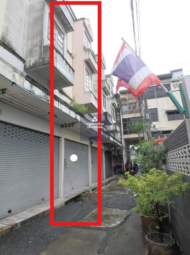 ขายอาคารพาณิชย์ 3 ชั้น มีชั้นลอย-ดาดฟ้า 1 คูหา สาธารณูปโภคพร้อม