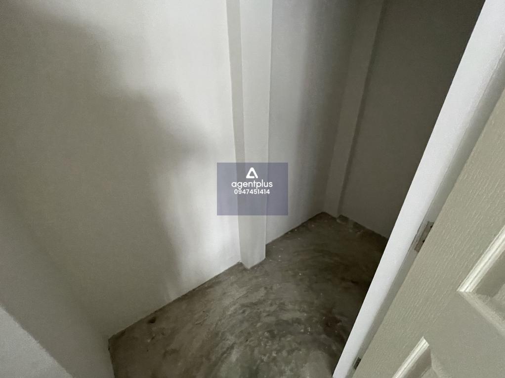 ทาวน์เฮ้าส์ 2 ชั้น แสนสุขทาวน์ ภายในกว้างขว้าง เดินทางเข้า-ออกสะดวก อยู่ใกล้สถานที่สําคัญ