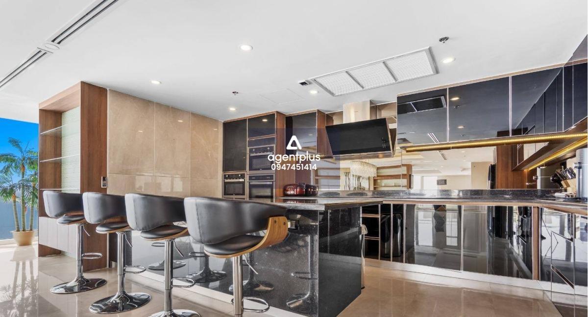 ขายและเช่าเพนท์เฮาส์หรู ติดชายหาดโครงการ เดอะ ปาล์ม วงศ์อมาตย์ บีช