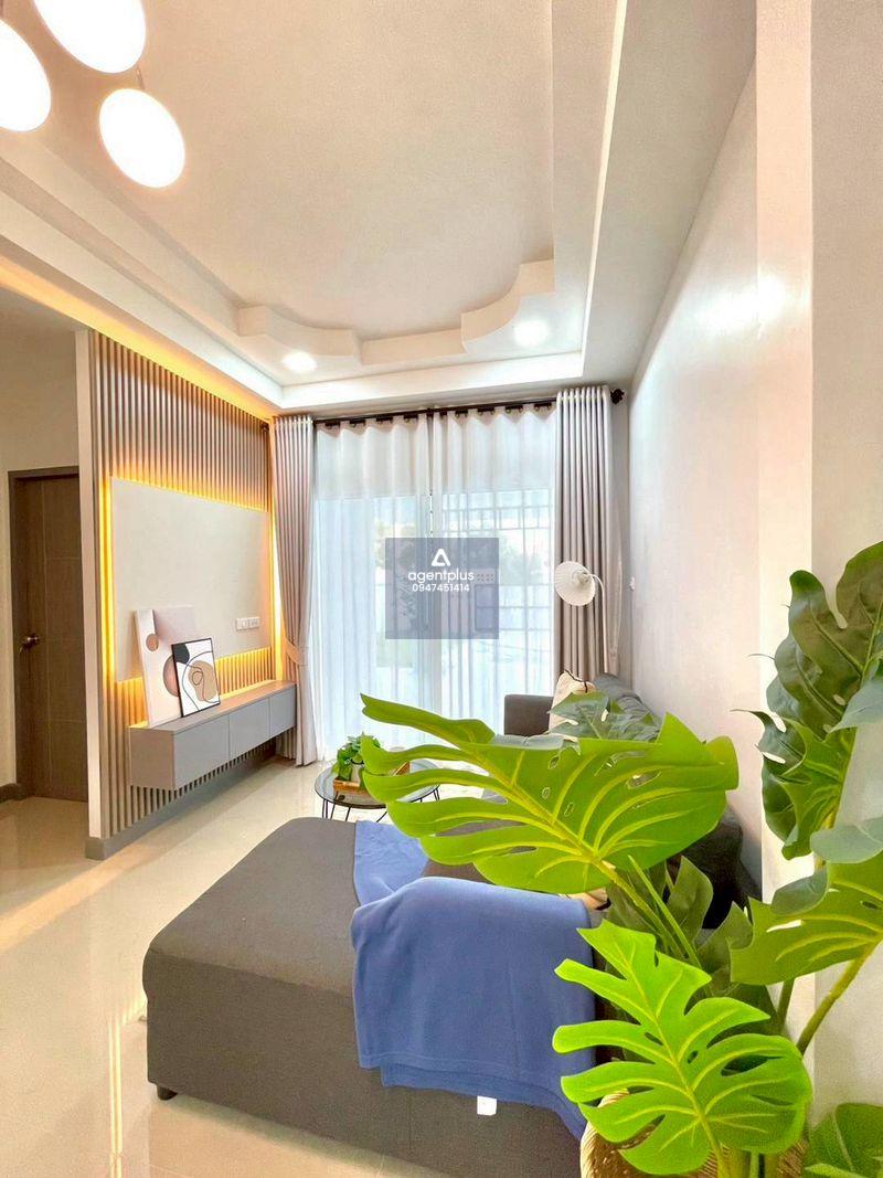 ทาวน์เฮ้าส์สไตล์บ้านแฝด พร้อมอยู่ ใจกลางพัทยา ราคาพิเศษสุด