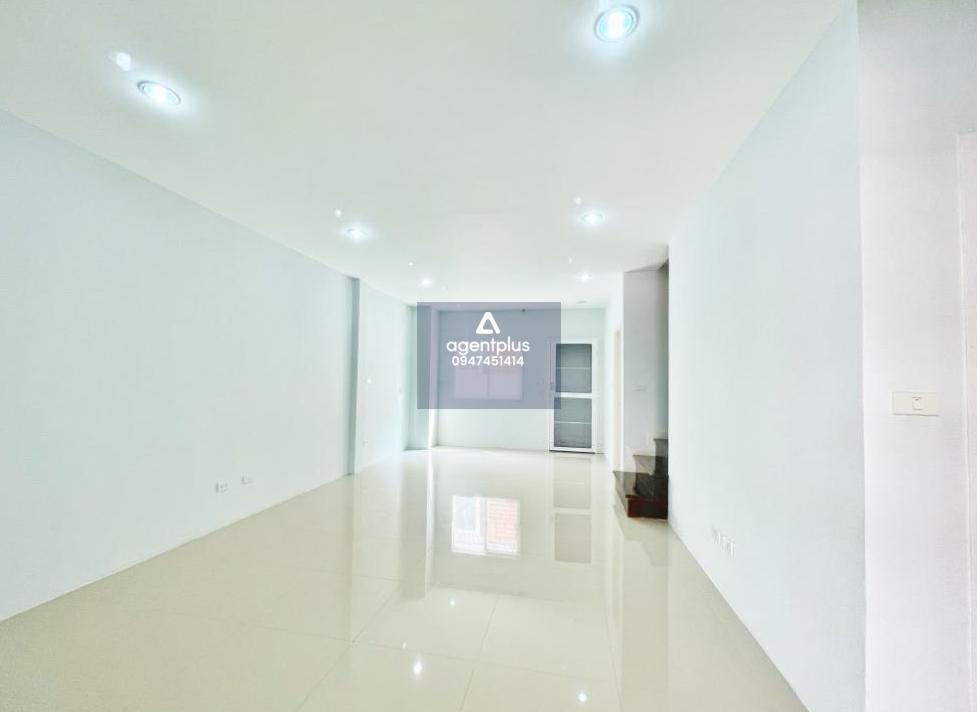 *ขายทาวเฮาส์ 2 ชั้น ปากเกร็ด แจ้งวัฒนะ ใกล้เมืองทองธานี (ขายพร้อมผู้เช่ารับ 11,000 / เดือน)