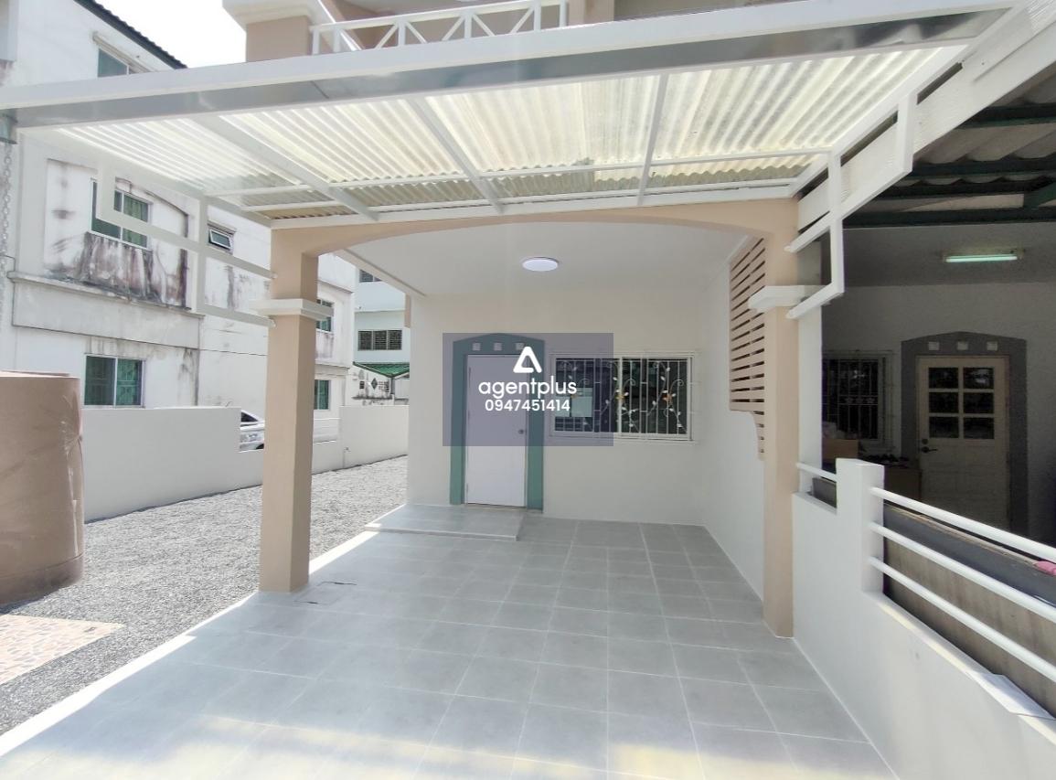 ทาวน์เฮ้าส์ 3 ชั้น บ้านมณเฑียรทิพย์ บางเขน บ้านพร้อมอยู่ ทำเลดี เหมาะสำหรับครอบครัวขนาดกลาง-ใหญ่