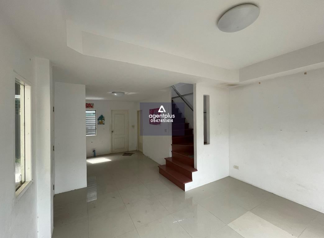 ทาวน์เฮ้าส์ 2 ชั้น ทำเลดีใกล้ถนนทางหลวง 3289 โครงการกรีนเนอรี่ทาวน์ บ้านบึง