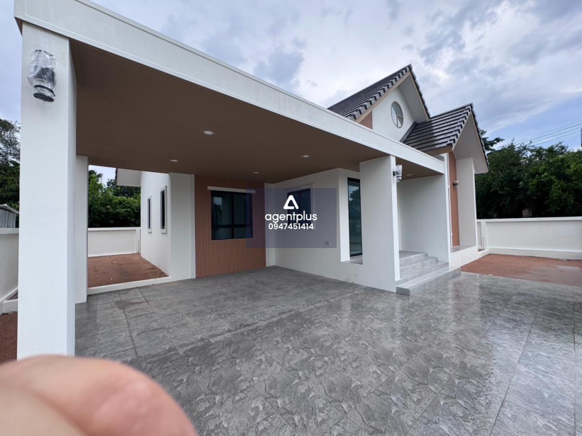 บ้านเดี่ยวสไตล์นอร์ดิก เรียบง่ายแต่เปี่ยมด้วยฟังก์ชัน พร้อมบรรยากาศโปร่งโล่งน่าอยู่ โรงโป๊ะ-มาบหว้า-หนองเกตุน้อย- ชลบุรี