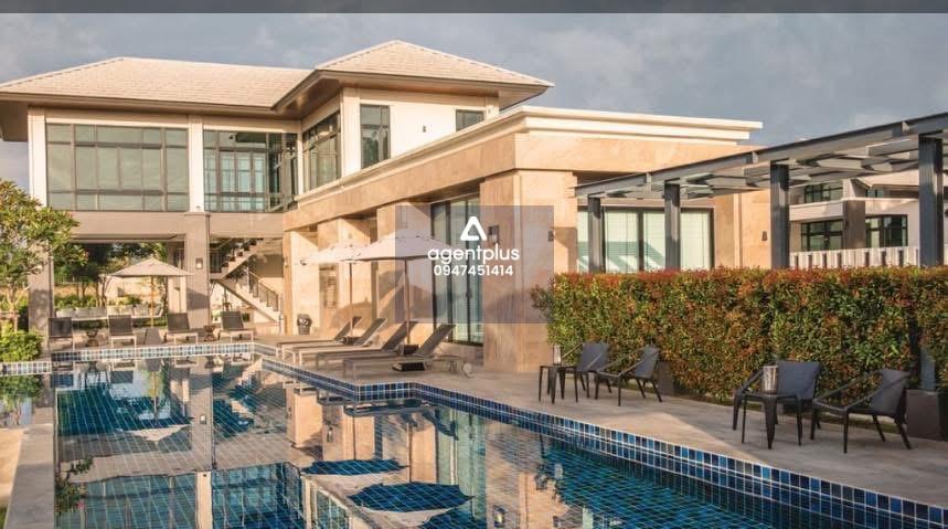 หมู่บ้านพัทรา พาร์ม