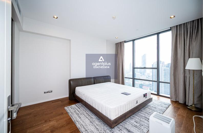 ขายคอนโดหรู เดอะ แบงค็อค สาทร  พร้อมอยู่ ทำเลดีใจกลางเมือง