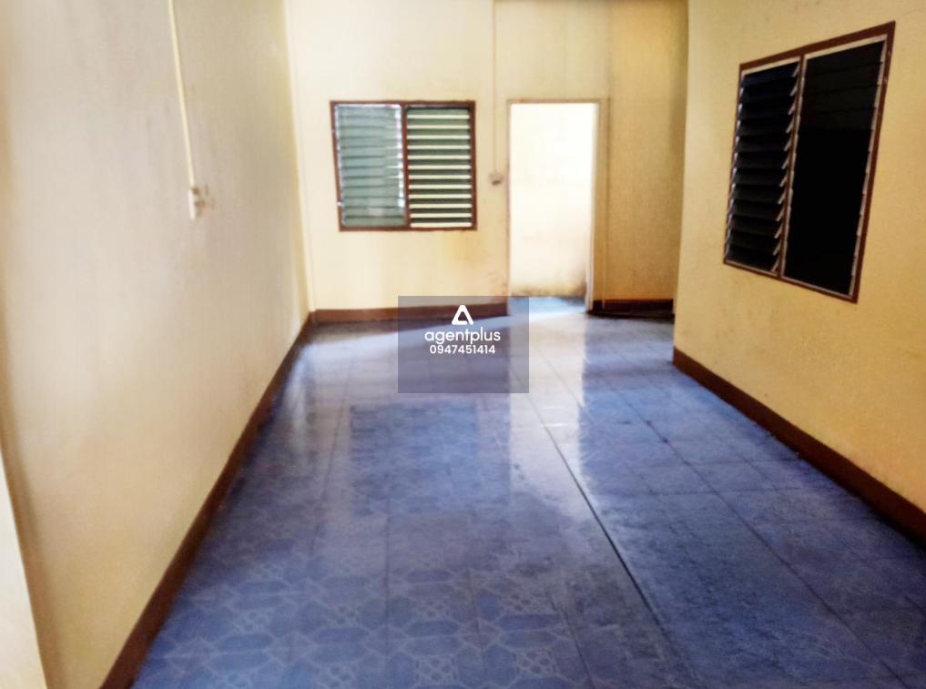 ทาวน์เฮ้าส์ โครงการแวนด้า นิคมพัฒนา ทำเลโครงการติดกับถนนสายเอกนิคม (ทล.3191) การเดินทางเข้า-ออกสะดวก อยู่หากจากตลาดนิคม 3.5 กม.