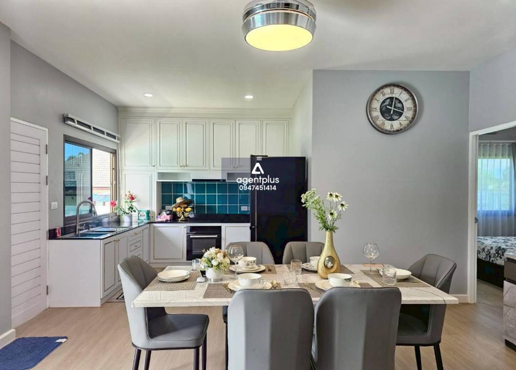 พูลวิลล่าหรู บางเสร่ พร้อมขาย