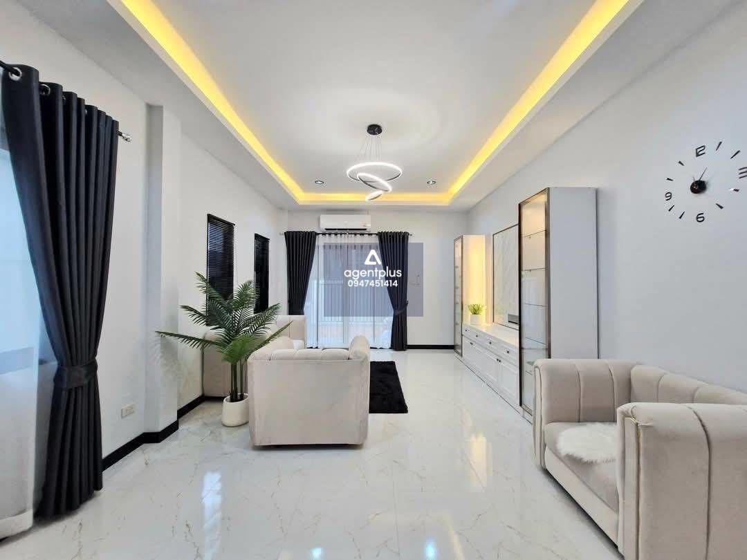 บ้านเดี่ยวสร้างใหม่ พร้อมเฟอร์นิเจอร์ครบครัน  ทำเลห้วยใหญ่ พัทยา