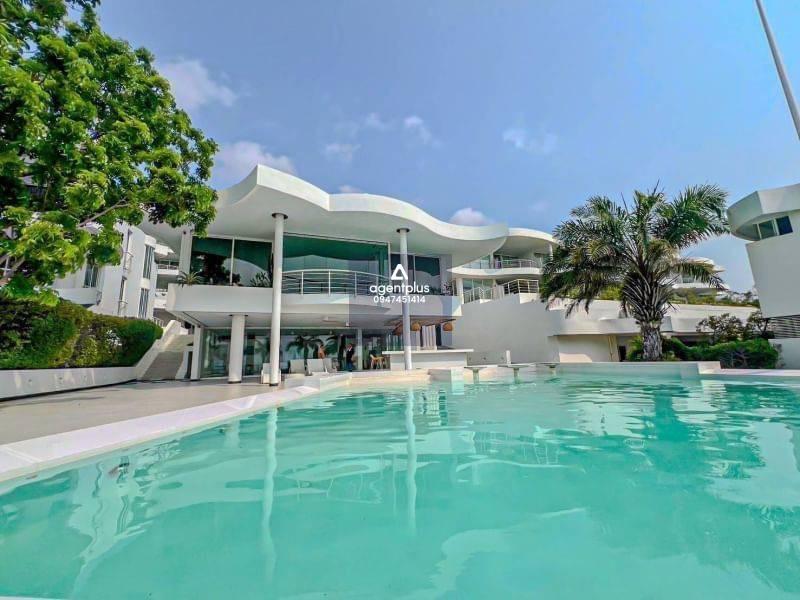 เพรียว ซันเซ็ท บีส คอนโด 