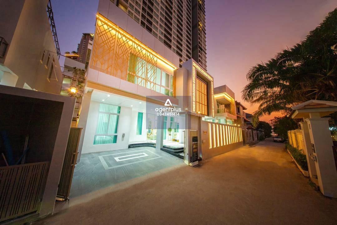 ขายพูลวิลล่าติดทะเล เดินลงหาดจอมเทียน 300 เมตร โครงการติดหาดส่วนตัว ใกล้กับร้านอาหารปูเป็น พัทยา