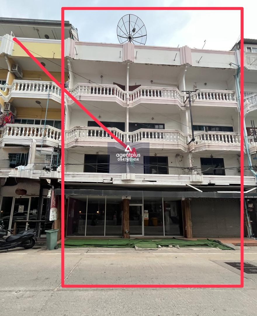 * ให้เช่าด่วน! อาคารพาณิชย์ 4 ชั้น 3 คูหา ติดถนนใหญ่ - ใกล้ชายหาดจอมเทียน – ซอยวัดบุญกาญจนา จ.ชลบุรี
