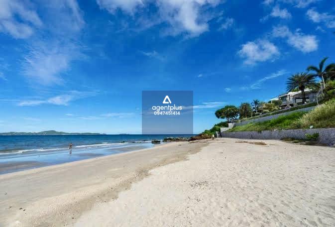 Land for sale in a project near the sea, prime location, Khao Phra Tamnak, Pattaya