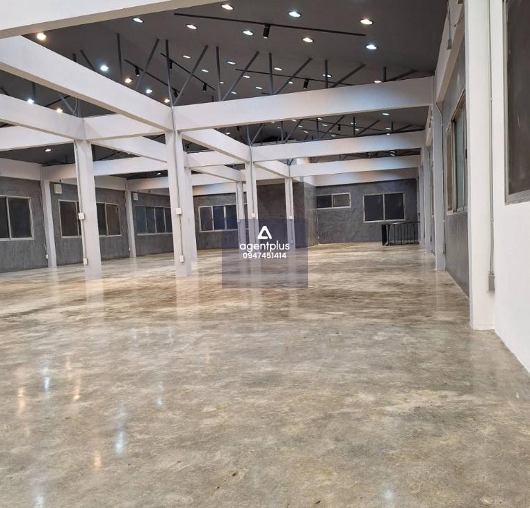 *โรงงาน อาคาร 3 ชั้น 750 ตร.เมตร  ให้เช่า ซอยลาดพร้าว 71 ถนนลาดพร้าว  เข้าซอย 600 เมตร