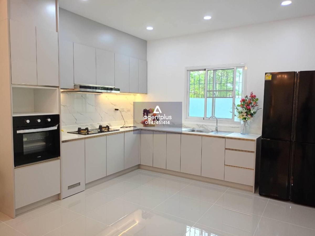 บ้านพูลวิลล่าราคพิเศษ บ้านสวยพร้อมเข้าอยู่ ใกล้อ่างมาบประชัน หมู่บ้านนทีกานต์  พัทยา