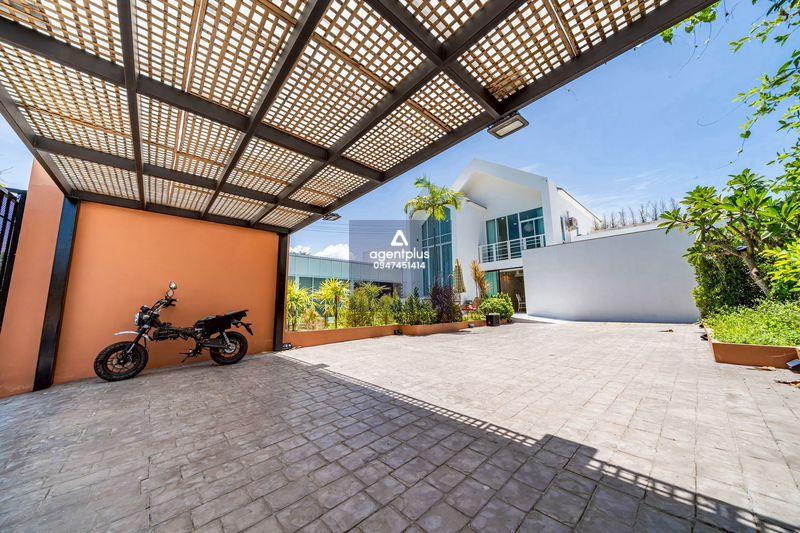 *ขายบ้าน 2 ชั้น พร้อมสระว่ายน้ำ นทีกานต์ ปาร์ค วิว พัทยา