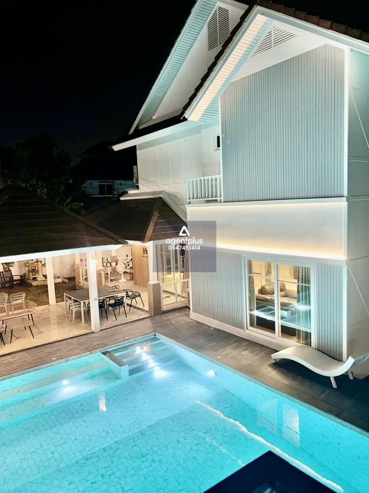 ให้เช่าพูลวิลล่า ใกล้โรงเรียนธารา อยู่หมู่บ้าน Central Park hillside
