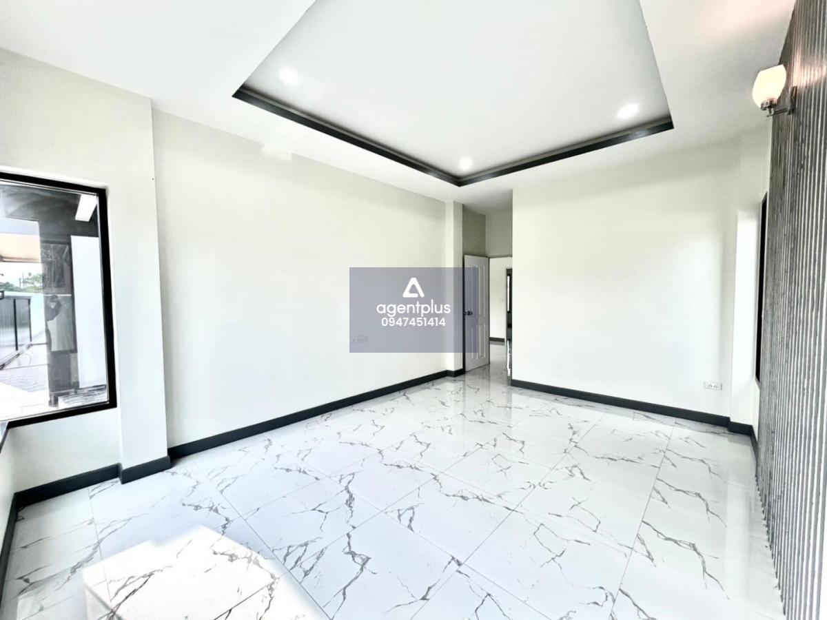 บ้านพูลวิลล่า ราคาพิเศษ รับผ่อนตรงกับเจ้าของ บ้านสร้างใหม่ มือ1 โป่ง พัทยา เดินทางไปอ่างมาบประชัน 5 นาที