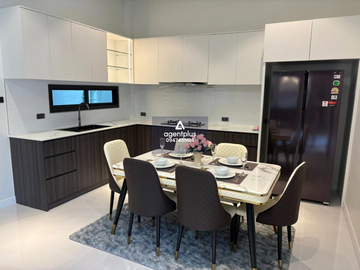 ขายบ้านเดี่ยวสไตล์พูลวิลล่า บ้านใหม่สร้างเสร็จพร้อมเข้าอยู่