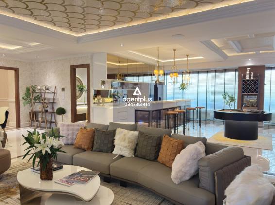 คอนโดหรูริมทะเล เดอะ ริเวียร่า ซานตา โมนิกา จอมเทียน – วิวสวย พร้อมมุมพักผ่อนส่วนตัว ใกล้หาดจอมเทียน