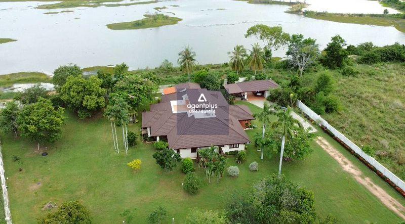 *ที่ดินพร้อมบ้านริมทะเลสาบ  วิวพาโนรามา 180 องศา มองเห็นเขาและธรรมชาติได้อย่างเต็มตา 