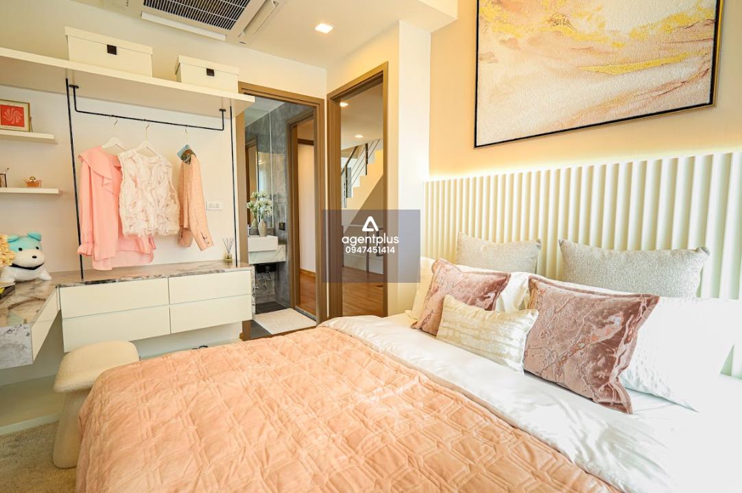 บ้านหรูที่ “สะท้อนตัวตนของคุณ” ผ่านดีไซน์พรีเมียม พร้อมฟังก์ชันครบครัน Zone AA – บ้าน 4.5 ชั้น พร้อม Rooftop ราคา 33.9 ล้านบาท