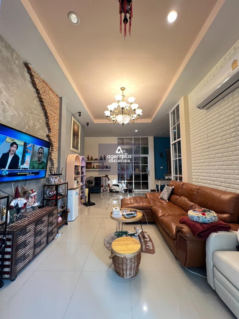 ขายบ้านขาดทุน! บ้านเดี่ยวหลังมุม หมู่บ้านคลาสสิคการ์เด้นโฮม พัทยา 