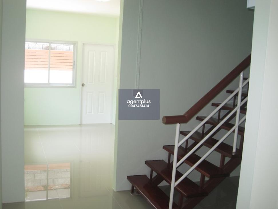 ขายด่วนทาวน์เฮ้าส์ โครงการเอกนคร บางเขน ทาวน์เฮ้าส์ 3 ชั้น ใกล้ถนนร่วมมิตรพัฒนาและห้าแยกวัชรพล