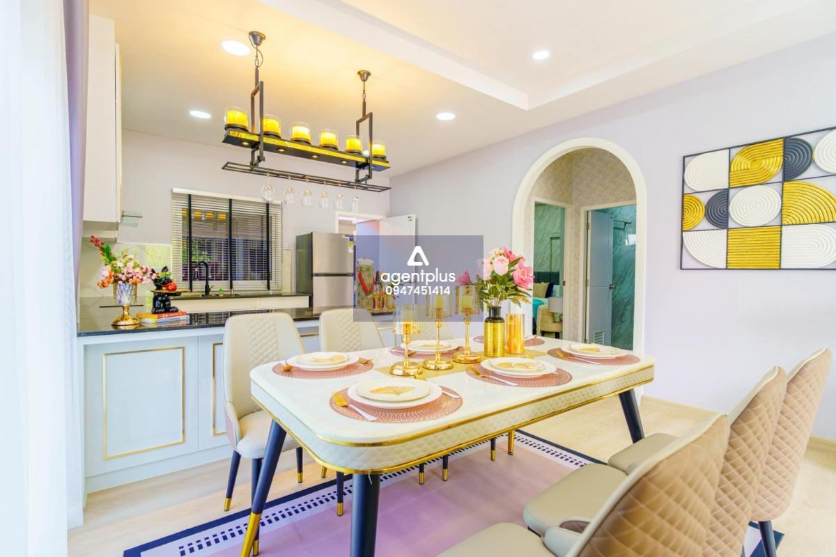 บ้านเดี่ยวพร้อมสระว่ายน้ำ ติดถนนเส้นหลัก โซนห้วยใหญ่ ทำเลดี แหล่งชุมชน เดินทางสะดวก ราคาพิเศษ เมืองพัทยา