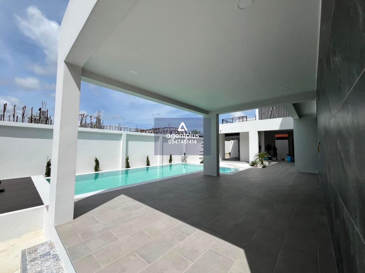 Pool Villa in Mapachan 