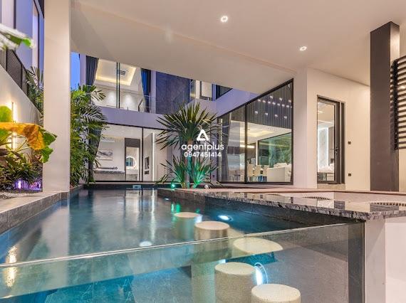 พูลวิลล่าหรู พร้อมสระว่ายน้ำส่วนตัว — ใจกลางพัทยา 