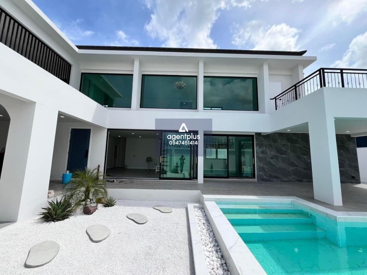 Pool Villa in Mapachan 